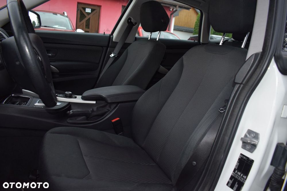 BMW 3GT 318d Business Edition - 8