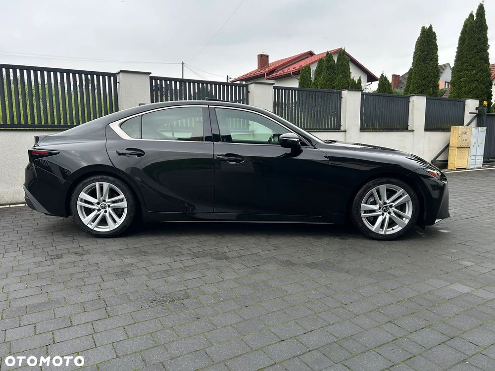 Lexus IS - 6