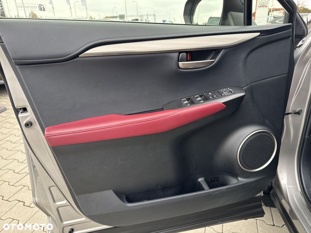 Lexus NX 300h F Impression AWD - 21