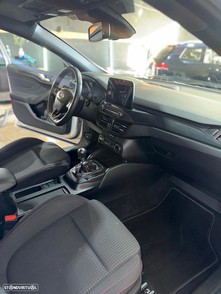 Ford Focus 1.0 EcoBoost ST-Line - 20
