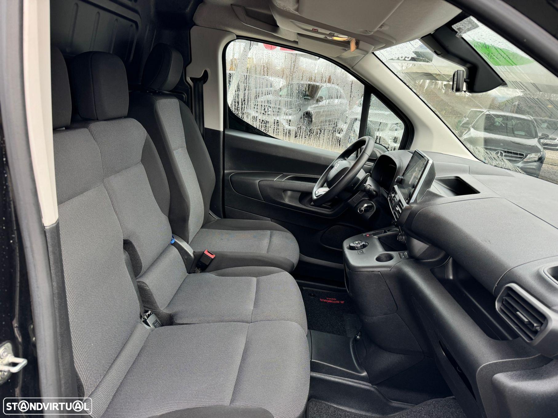 Citroën Berlingo 1.5BlueHDI AUTOMÁTICA 3LUG Full Extras - 10