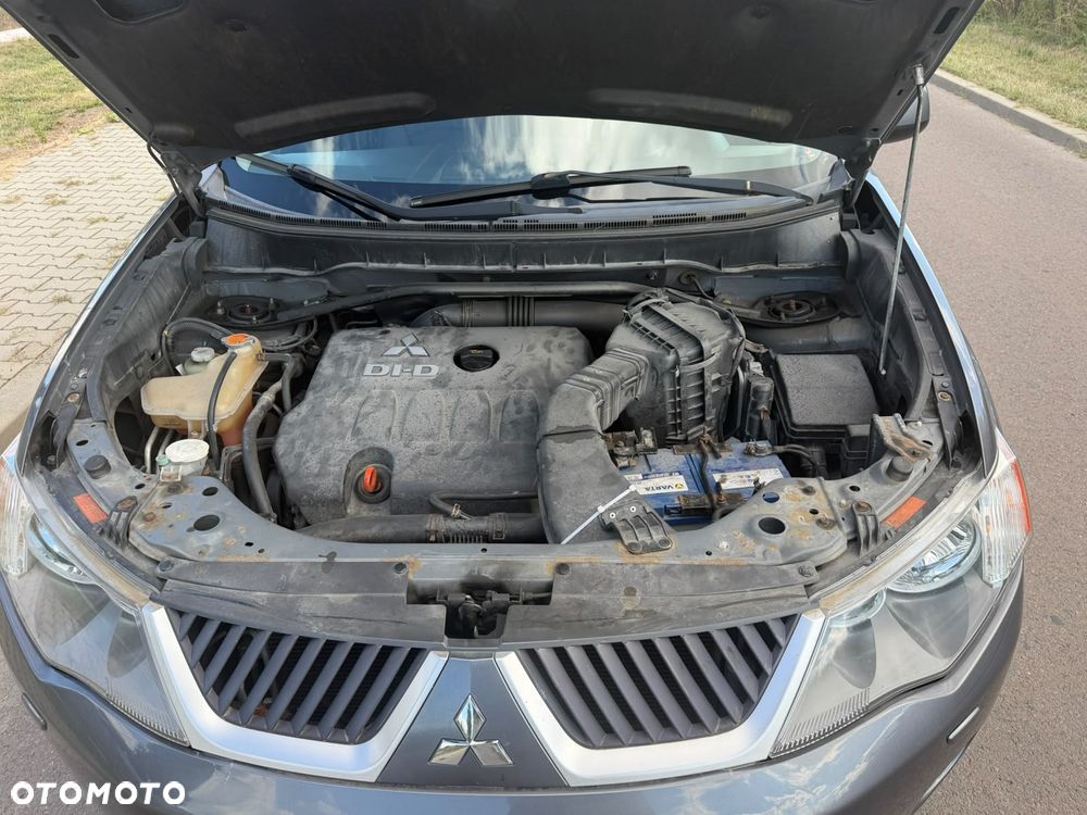 Mitsubishi Outlander 2.0 DI-D 4WD Intense - 11