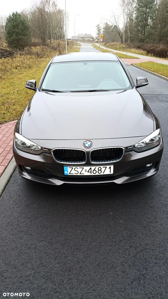 BMW Seria 3 316d - 11