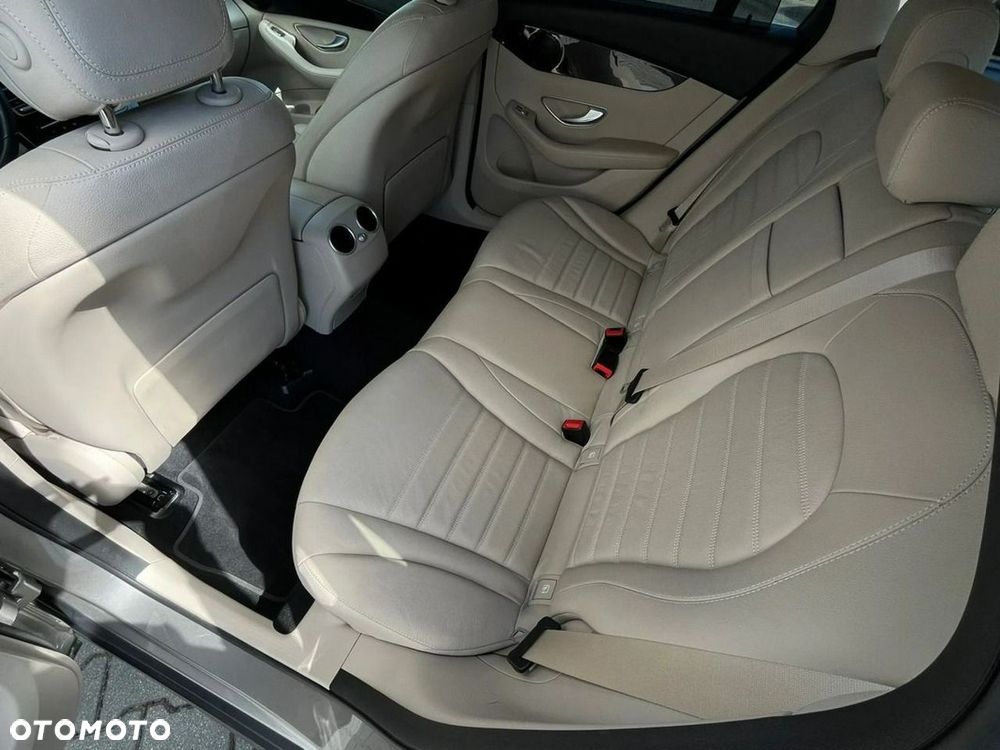 Mercedes-Benz GLC 300 d 4-Matic - 19