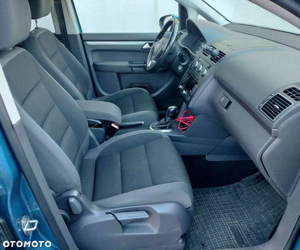 Volkswagen Touran 1.6 TDI DPF Cross DSG - 9