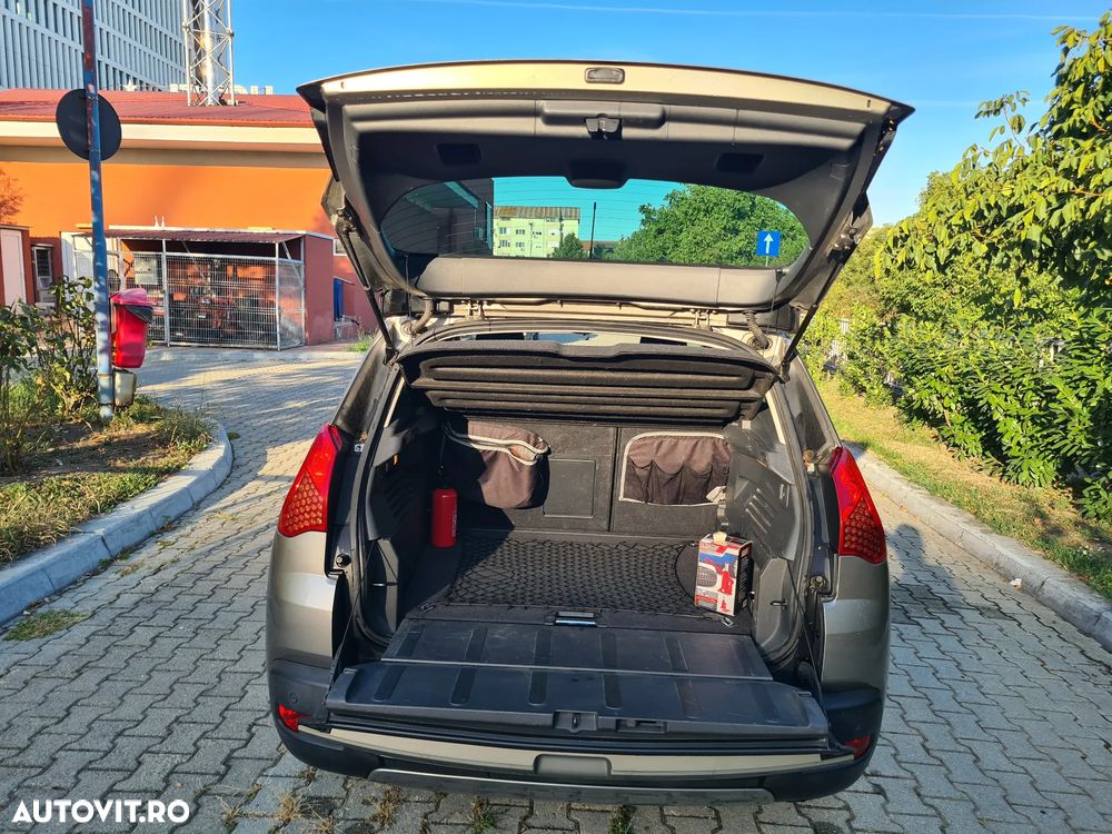 Peugeot 3008 HDi FAP 110 EGS6 Tendance - 10