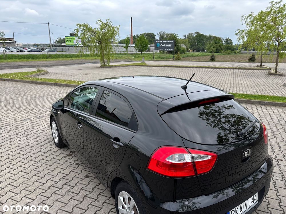 Kia Rio 1.2 Business Line - 2