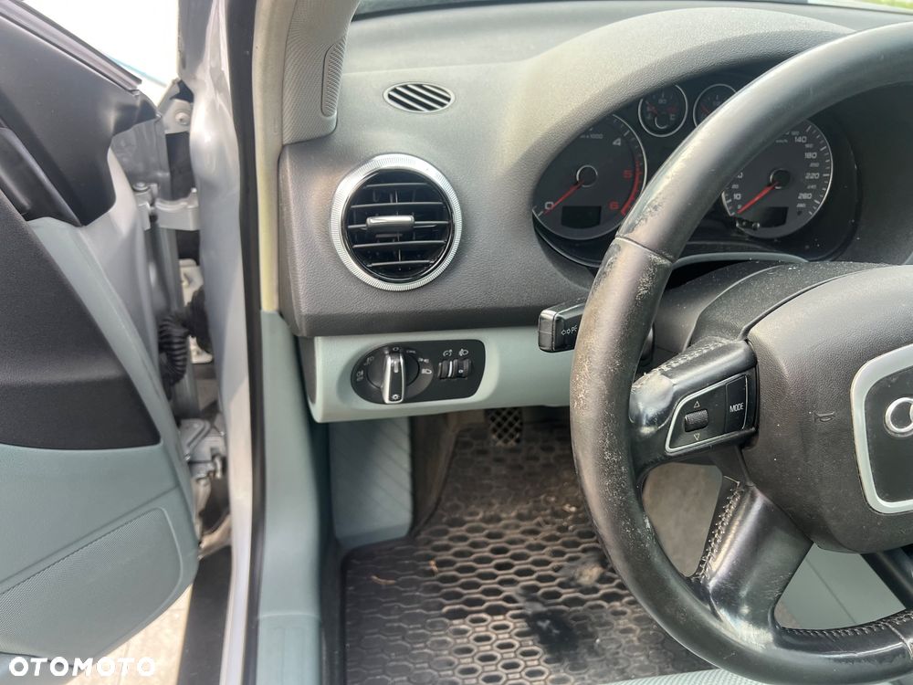 Audi A3 Sportback 1.6 TDI DPF Ambition - 10