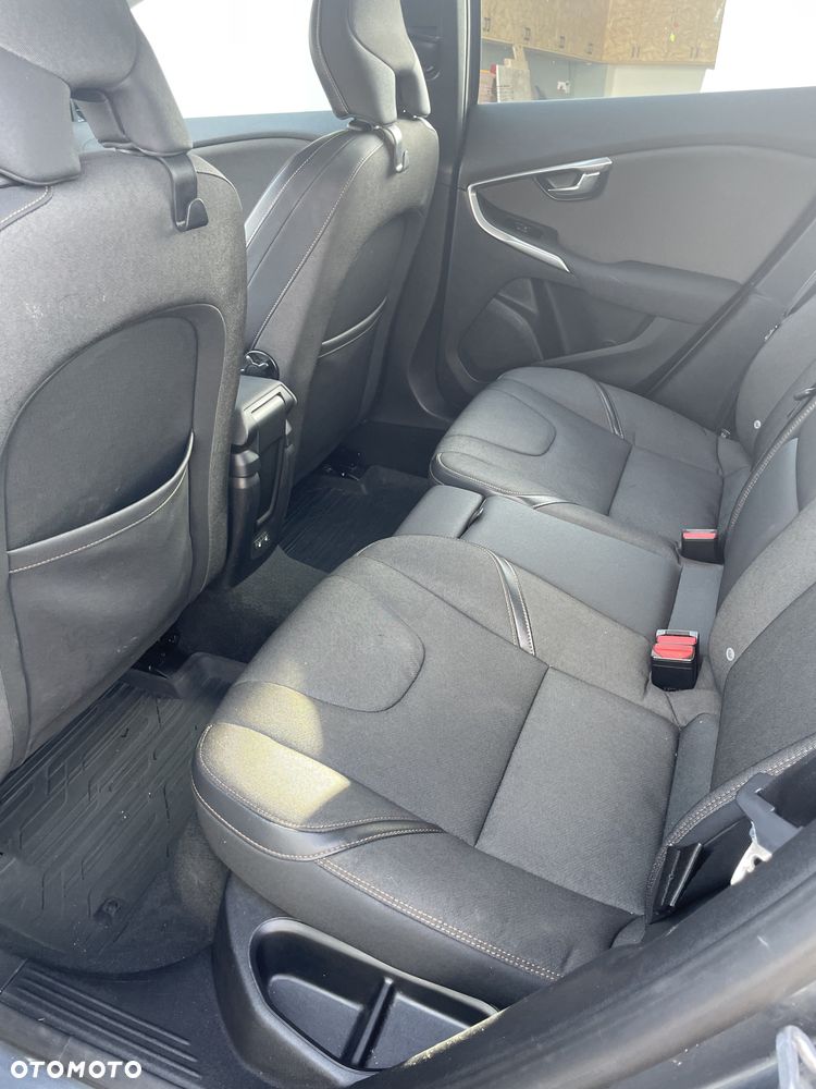 Volvo V40 D3 Summum - 15