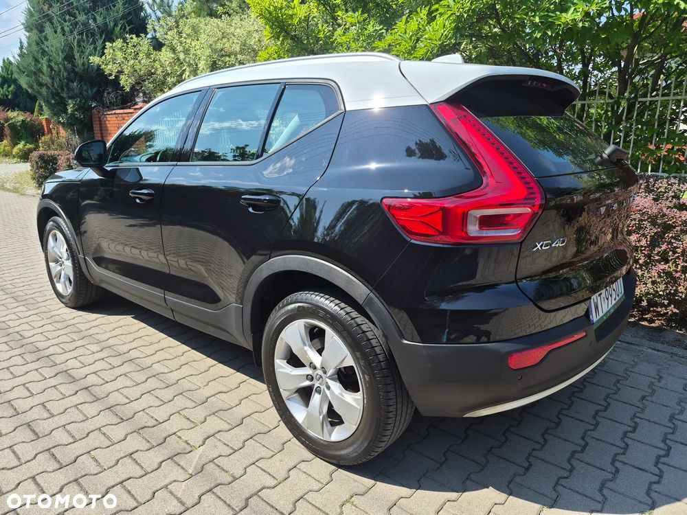 Volvo XC 40 T4 Geartronic Momentum Pro - 4