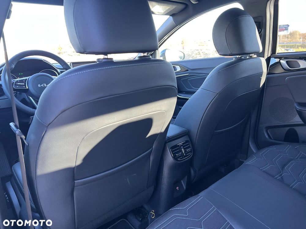 Kia XCeed 1.6 T-GDI Tribute DCT - 14