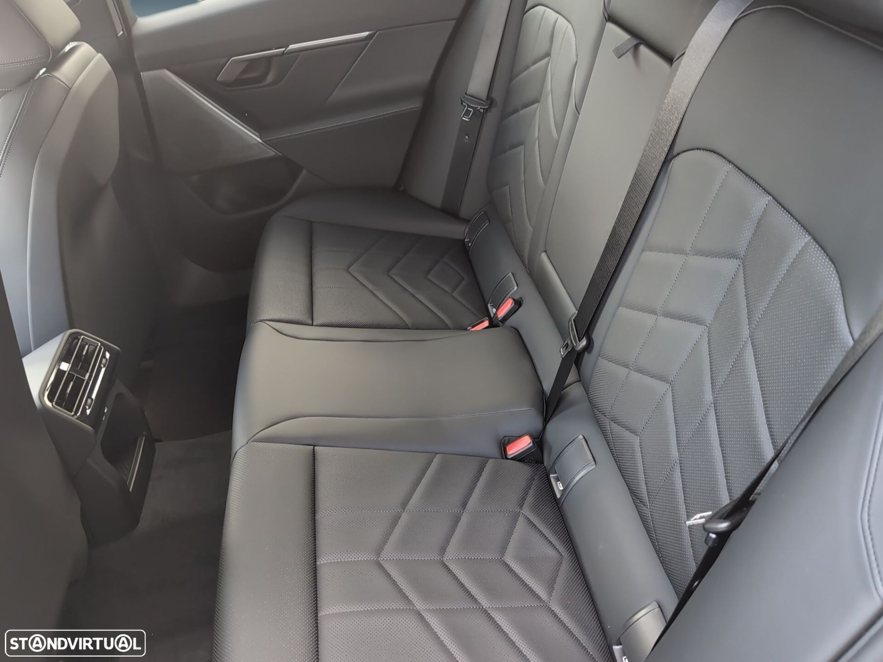 BMW 530 e Pack Desportivo M - 14