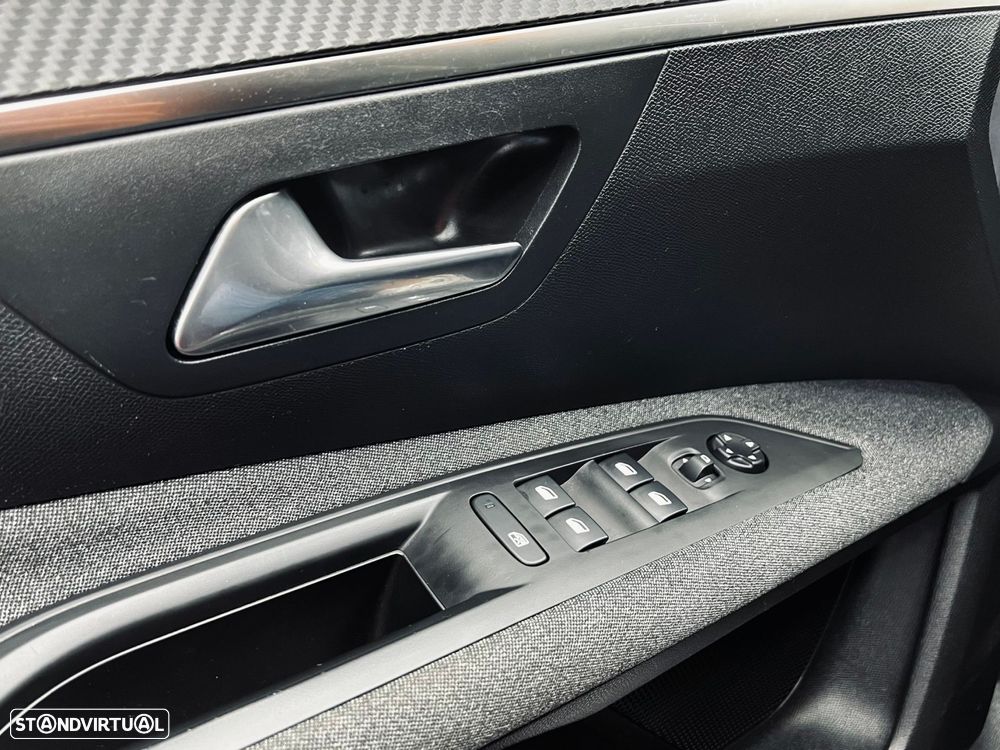 Peugeot 3008 1.5 BlueHDi Active - 28