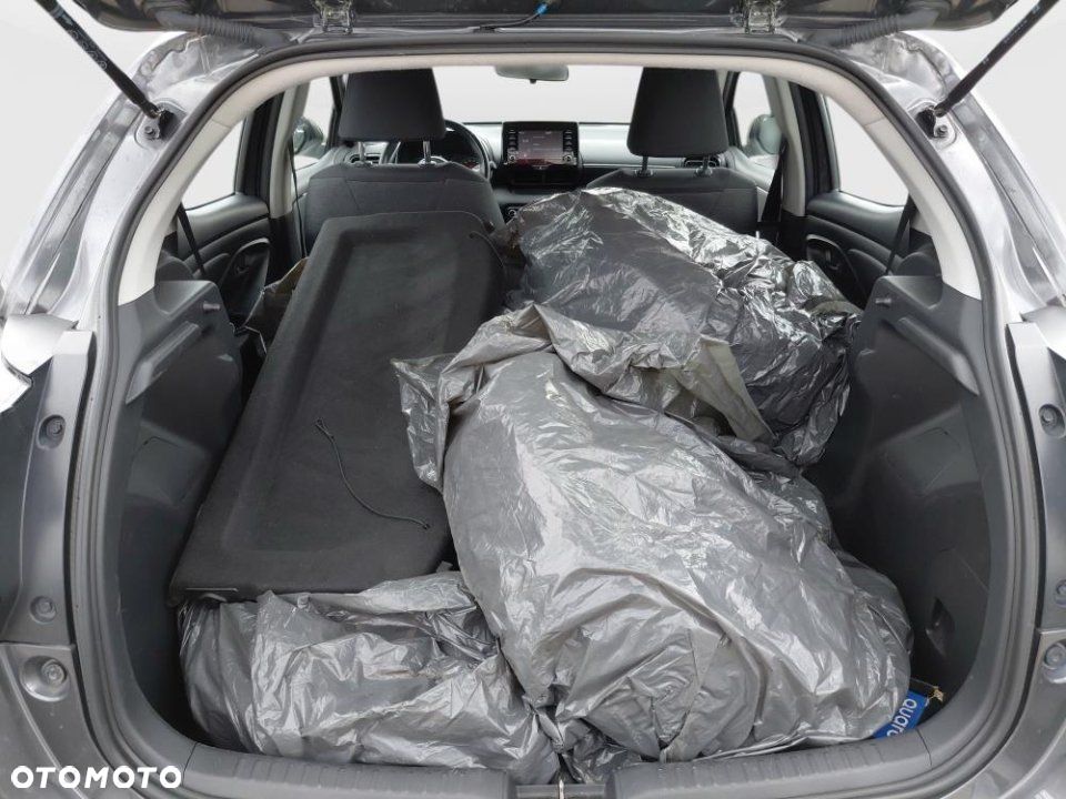 Toyota Yaris - 12