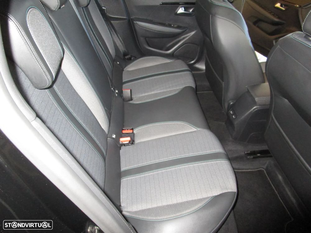 Peugeot e-208 50 kWh Allure Pack - 30