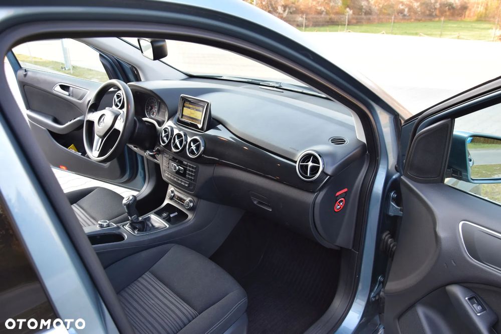 Mercedes-Benz Klasa B 200 (BlueEFFICIENCY) - 11