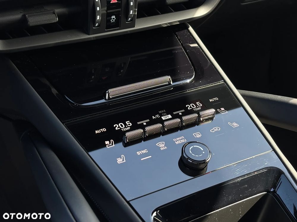 Porsche Cayenne Turbo E-Hybrid PHEV - 24