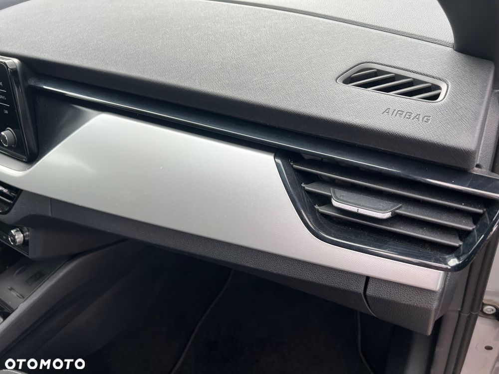 Skoda Kamiq 1.0 TSI Monte Carlo - 13