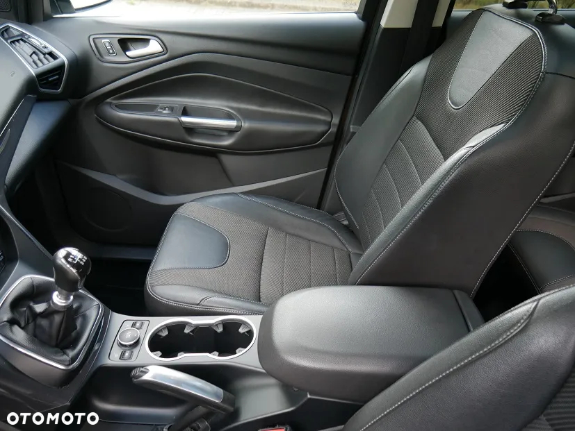 Ford Kuga 2.0 TDCi Individual - 31