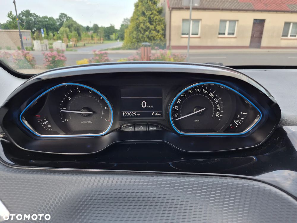 Peugeot 2008 120 VTI Business-Line - 22