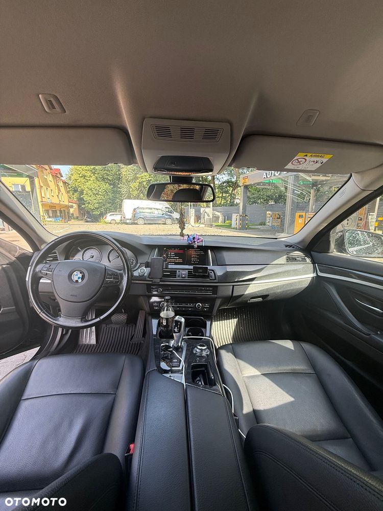 BMW Seria 5 520d xDrive - 8