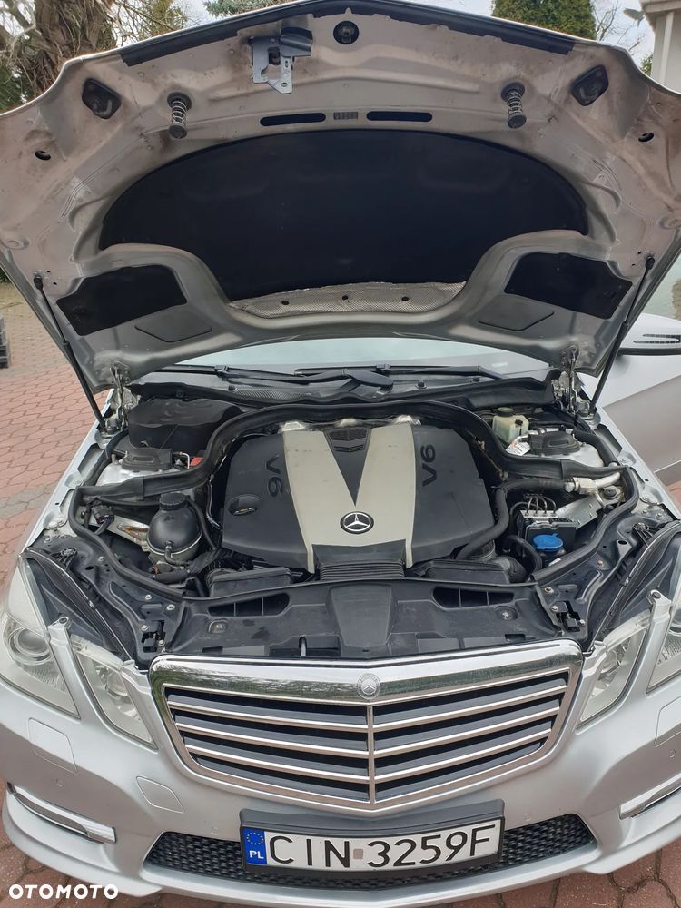 Mercedes-Benz Klasa E 350 CDI DPF 4Matic BlueEFFICIENCY 7G-TRONIC Avantgarde - 22