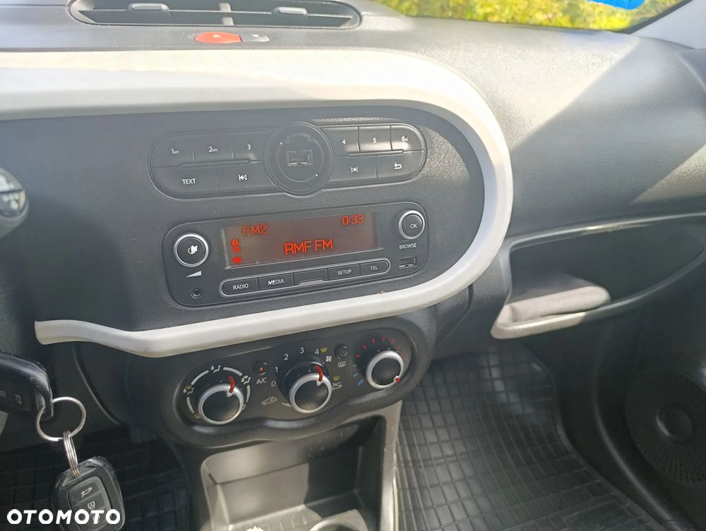 Renault Twingo SCe 70 Start&Stop Cosmic - 11