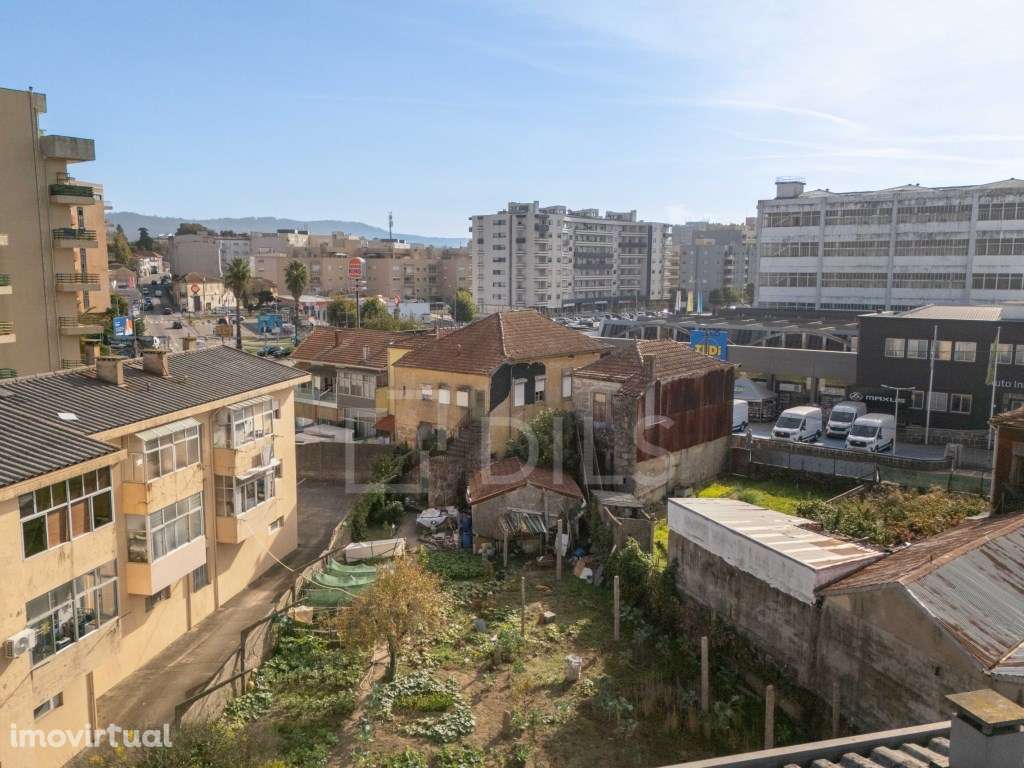Prédio com terreno com PIP aprovado para 9 apartamentos, Gondomar - Grande imagem: 3/15