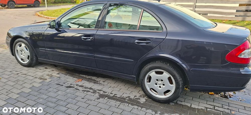 Mercedes-Benz Klasa E 200 CDI Classic - 9