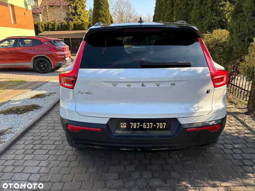 Volvo XC 40 D3 SCR R-Design - 3