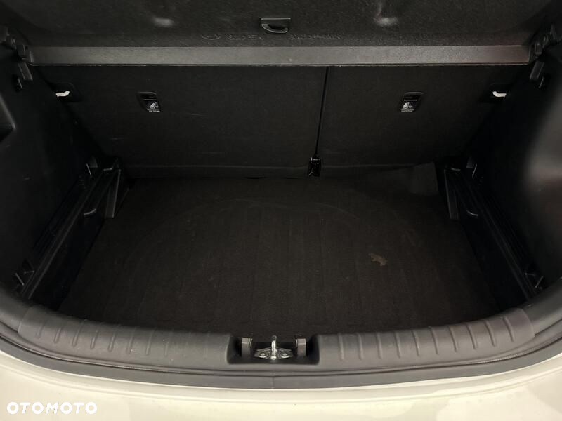 Kia Rio - 21