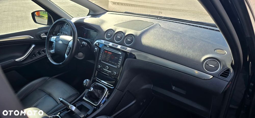 Ford S-Max 2.0 TDCi DPF Titanium - 17