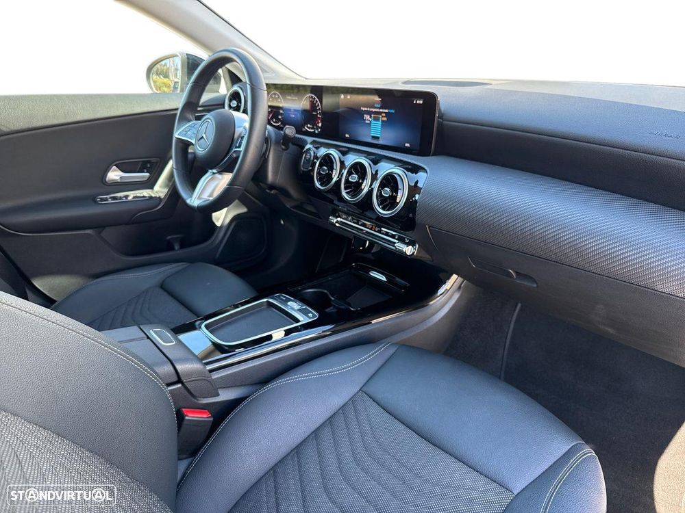 Mercedes-Benz CLA 250 - 14