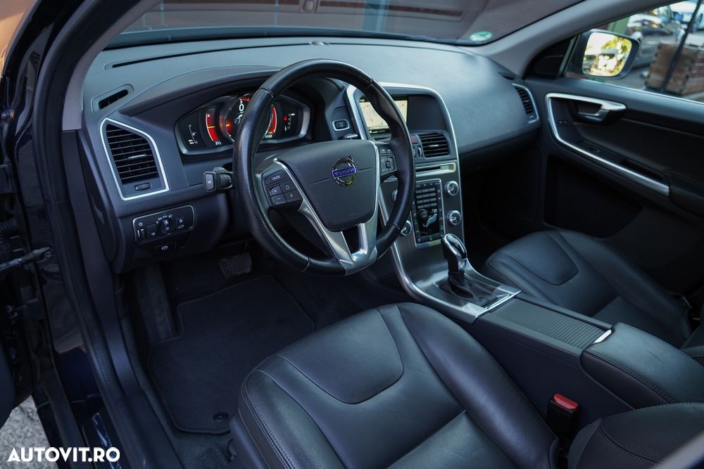 Volvo XC 60 D5 AWD Aut. Summum - 16