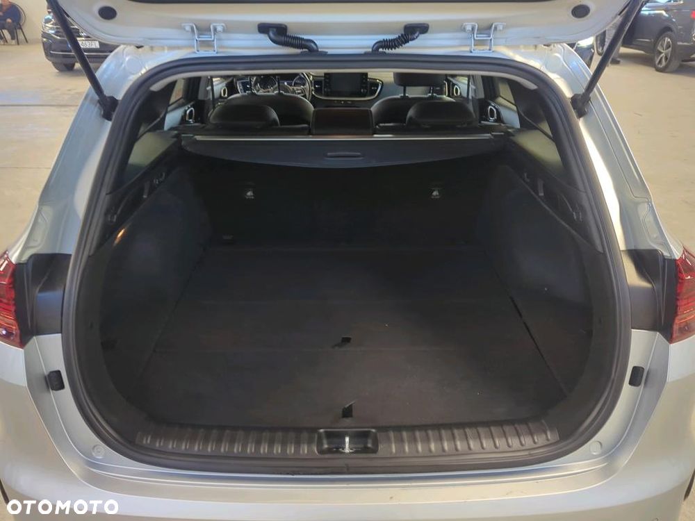 Kia Ceed 1.6 CRDi mHEV L DCT - 11