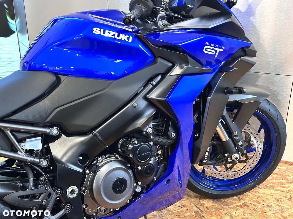Suzuki GSX - 10