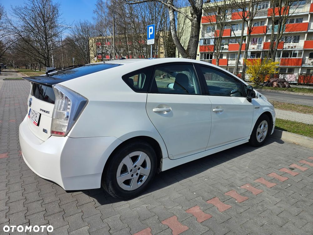 Toyota Prius - 1