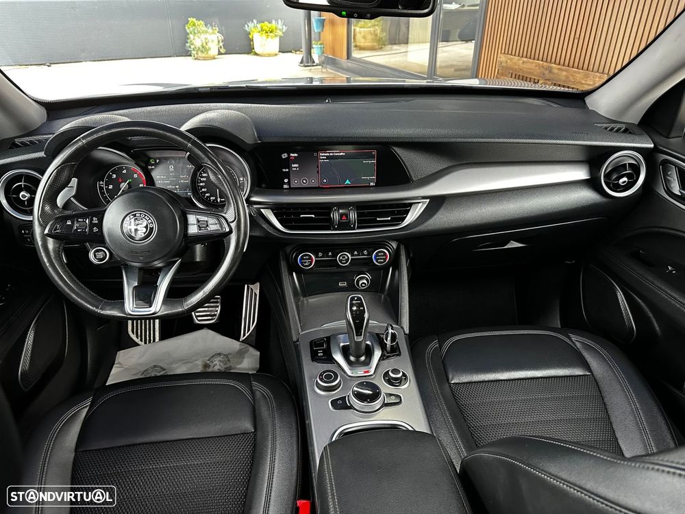 Alfa Romeo Stelvio 2.2 D Sprint AT8 - 4