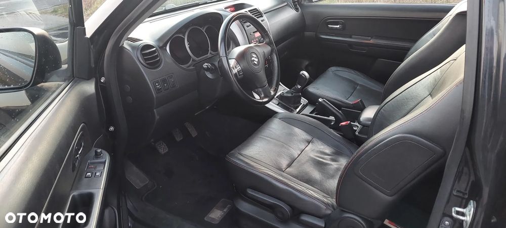 Suzuki Grand Vitara 1.9 DDiS Comfort - 4