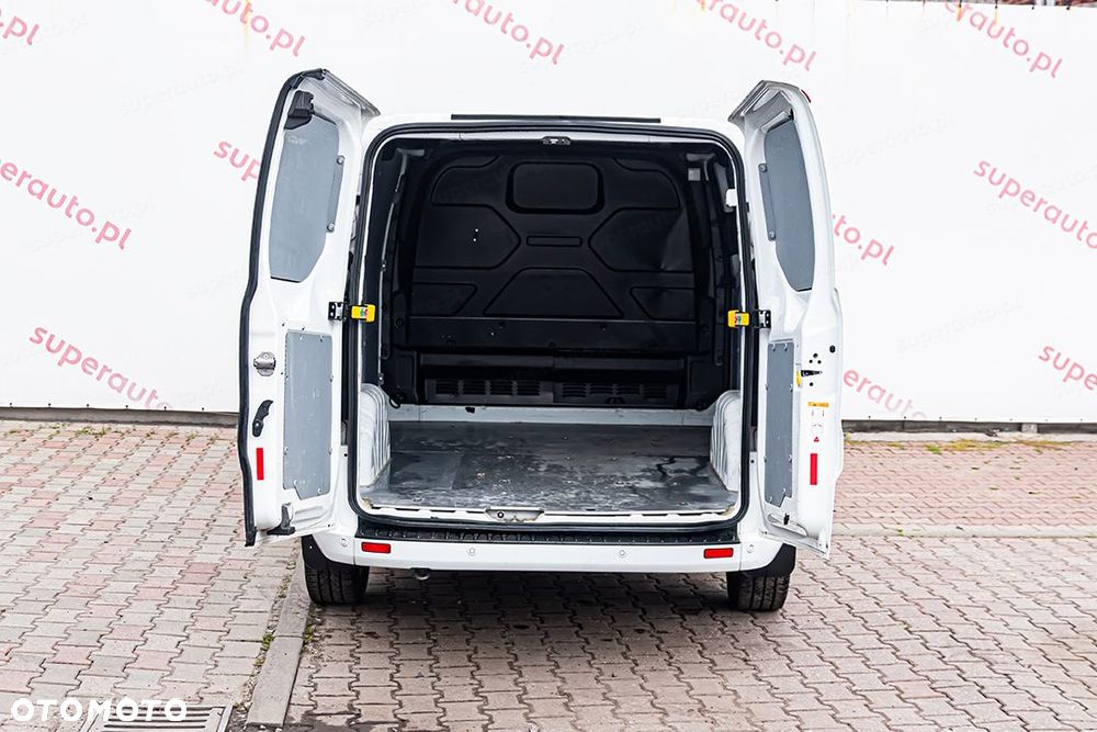 Ford Transit Custom 280 L1H1 Limited 2.0 130KM - 10