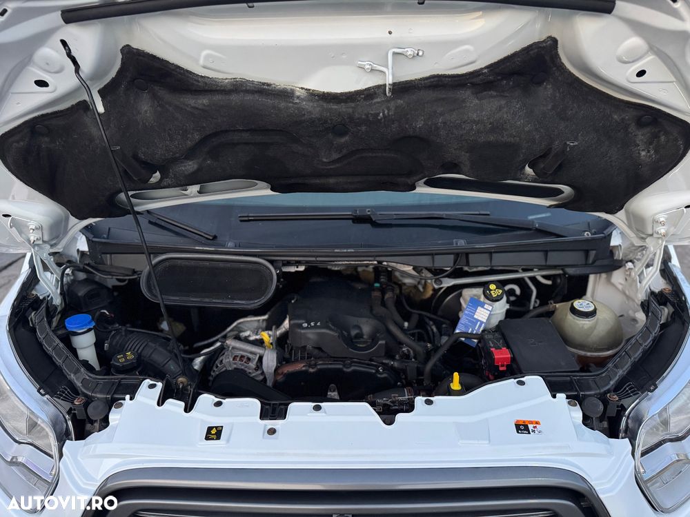 Ford Transit - 12