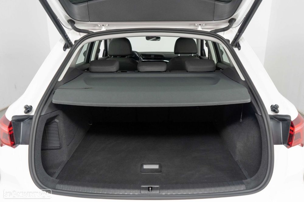 Audi Q3 45 TFSIe S tronic - 13
