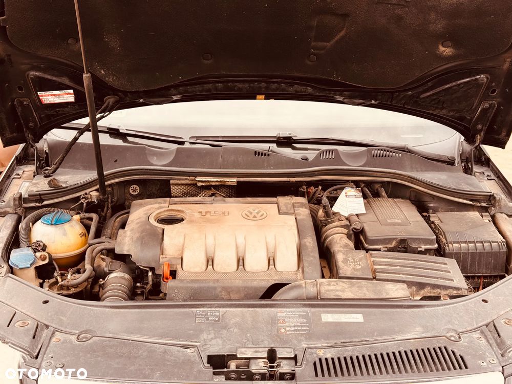 Volkswagen Passat - 19