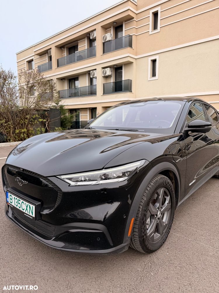 Ford Mustang Mach-E - 7