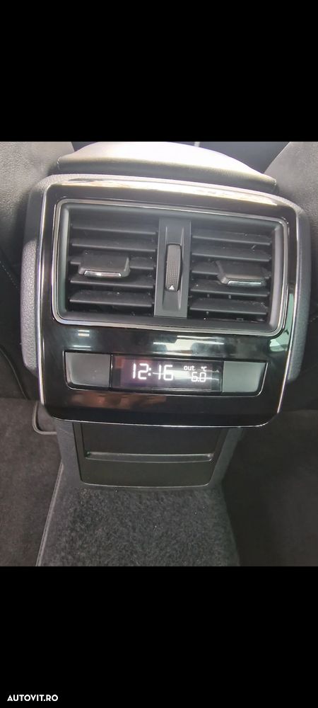 Skoda Superb 2.0 TDI DSG Premium Edition - 12