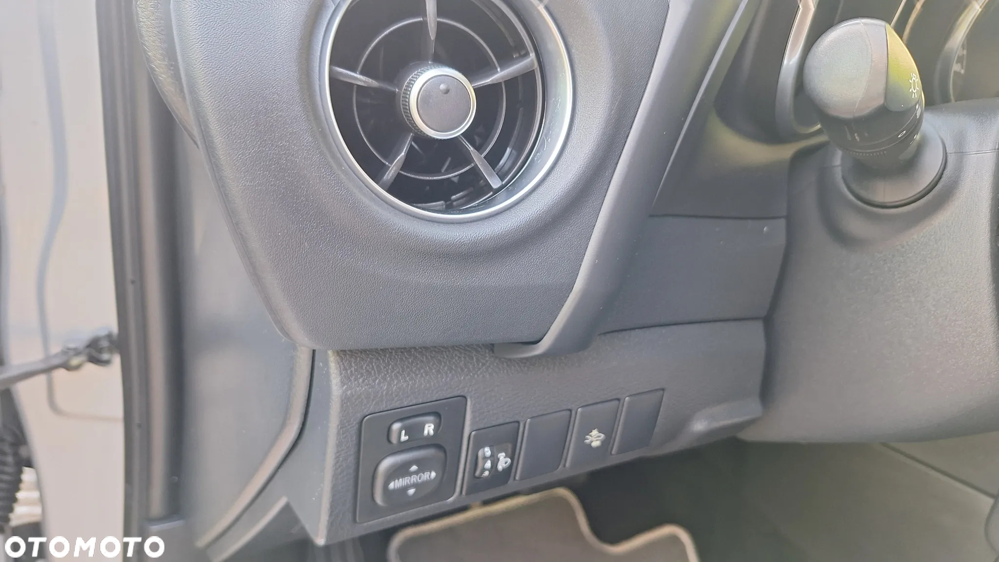 Toyota Auris 1.8 VVT-i Hybrid Automatik Style Selection - 10