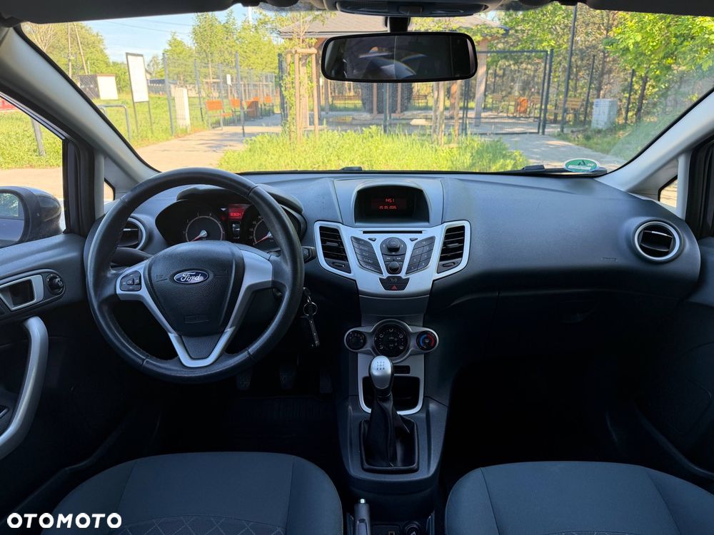 Ford Fiesta 1.25 Ambiente - 9