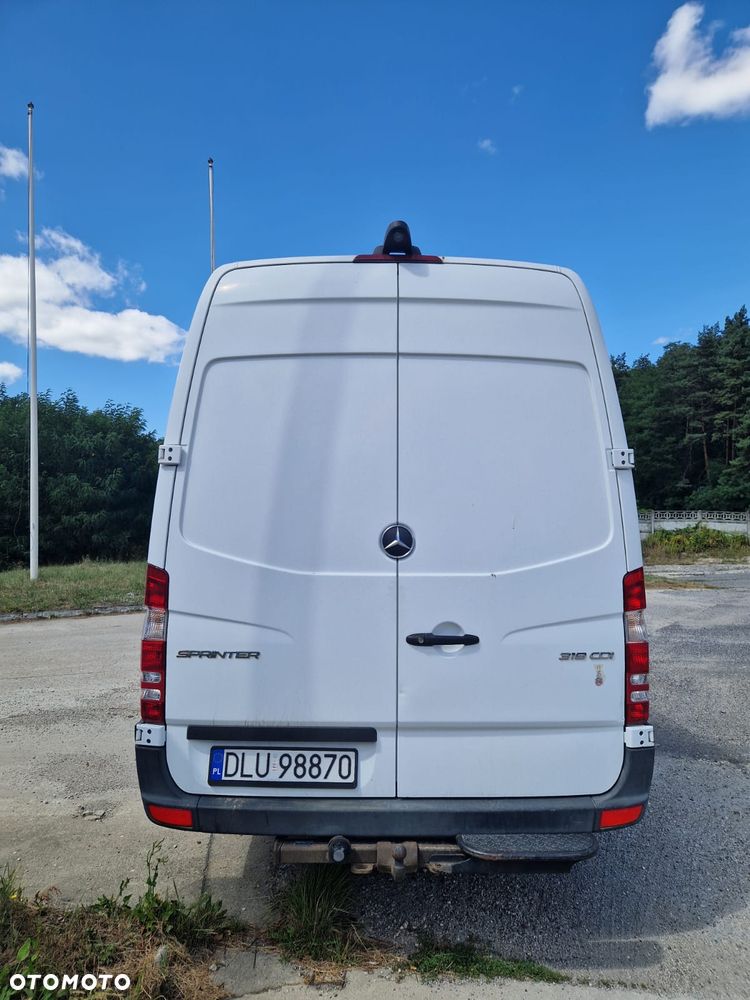 Mercedes-Benz Sprinter - 5