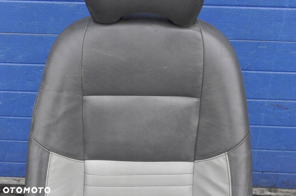 VOLVO  S40 II V50 FOTEL KIEROWCY SKÓRA RIII - 2