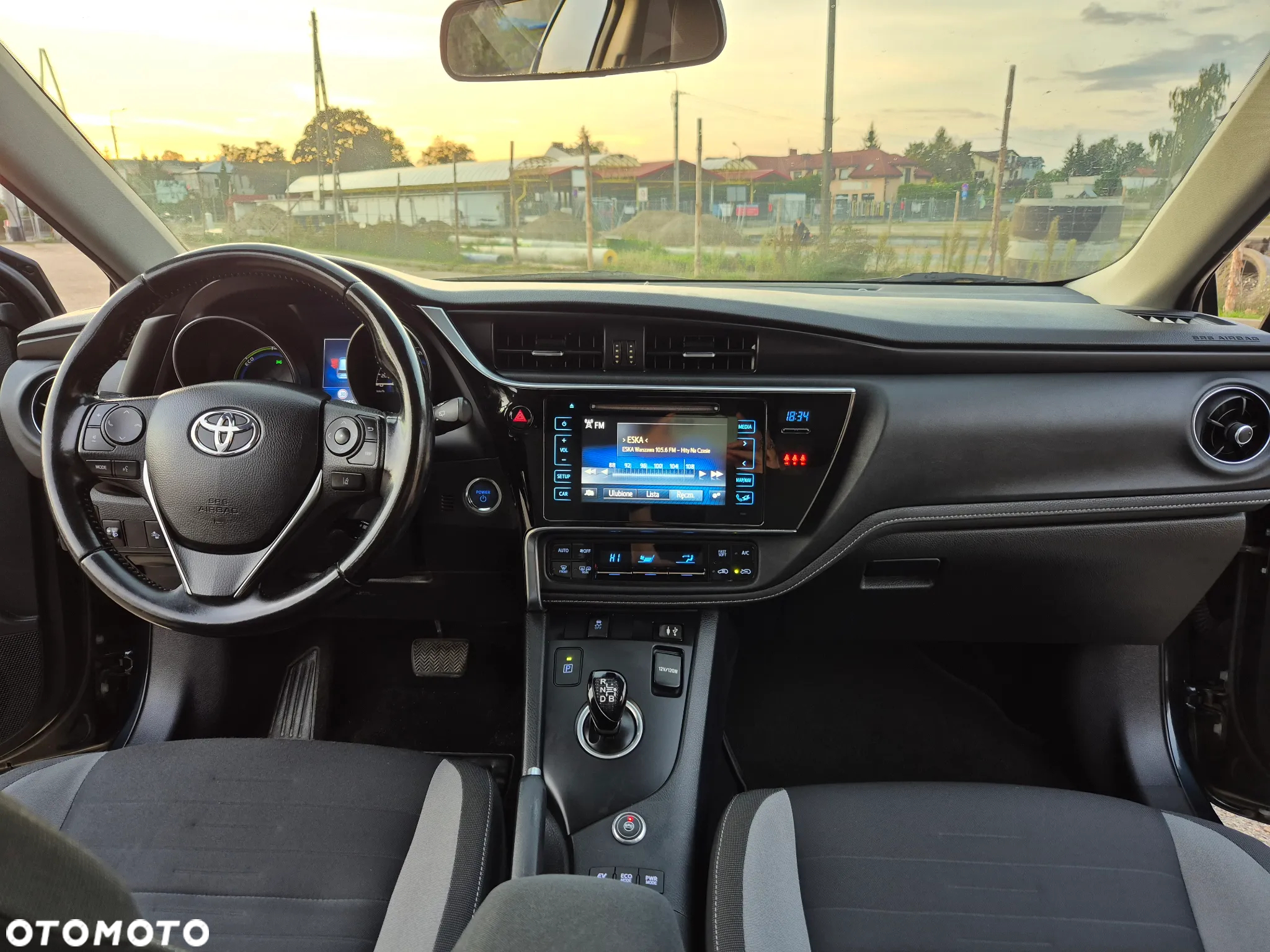 Toyota Auris 1.8 VVT-i Hybrid Automatik Cool - 24